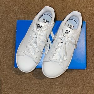 ADIDAS STAN SMITH, BRAND NEW, NEVER WORN, size 13 US kids, black and white